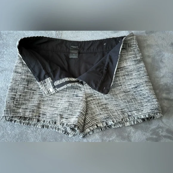 Ann Taylor Black & White Tweed Women’s Shorts - Picture 2 of 8